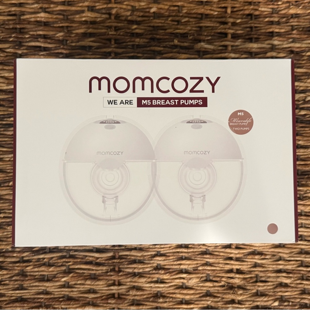 SEALED BOX Momcozy M5 Breast Pumps